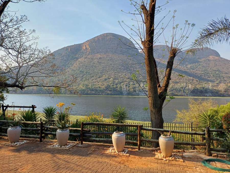 3 Bedroom Property for Sale in Kosmos North West